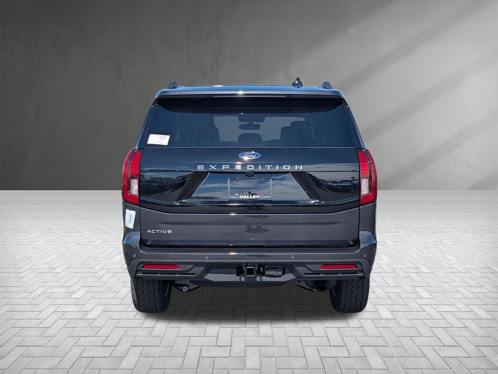 New 2026 Ford Expedition Active image 9