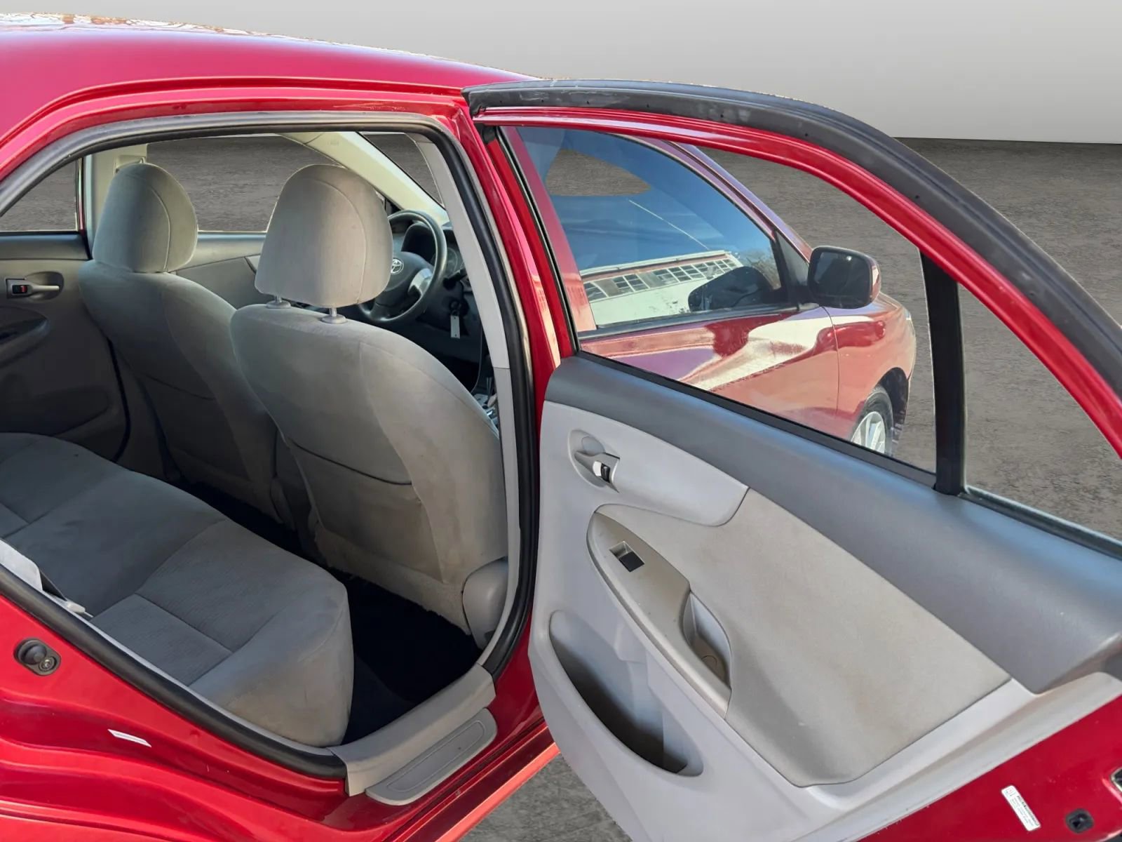 Used 2010 Toyota Corolla LE image 15