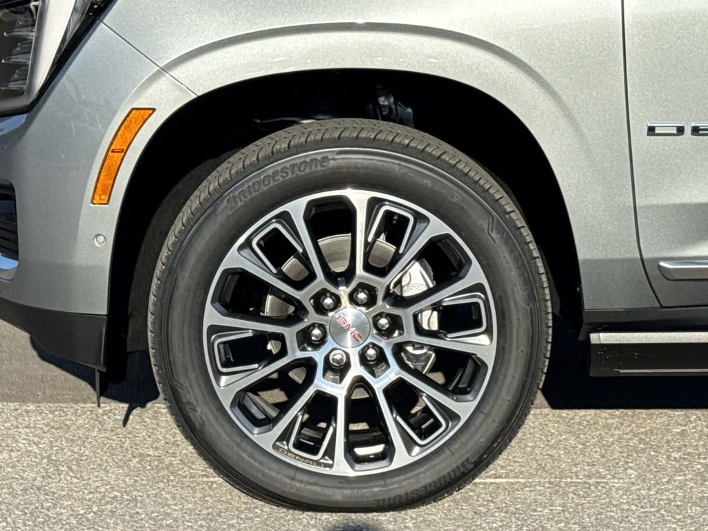 New 2026 GMC Yukon Denali w/ Denali Reserve Package image 32