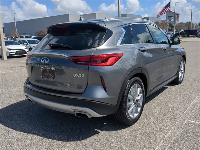 Used 2021 INFINITI QX50 Essential image 4