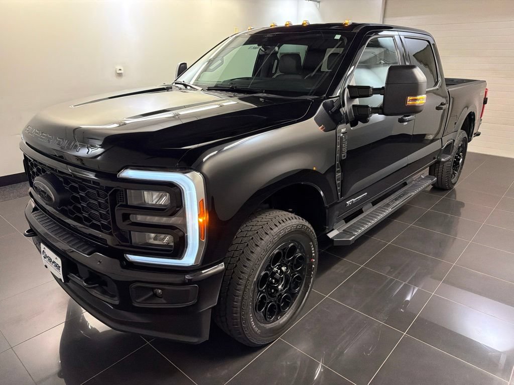 New 2026 Ford F250 XLT w/ XLT Premium Package AWD/4WD image 3