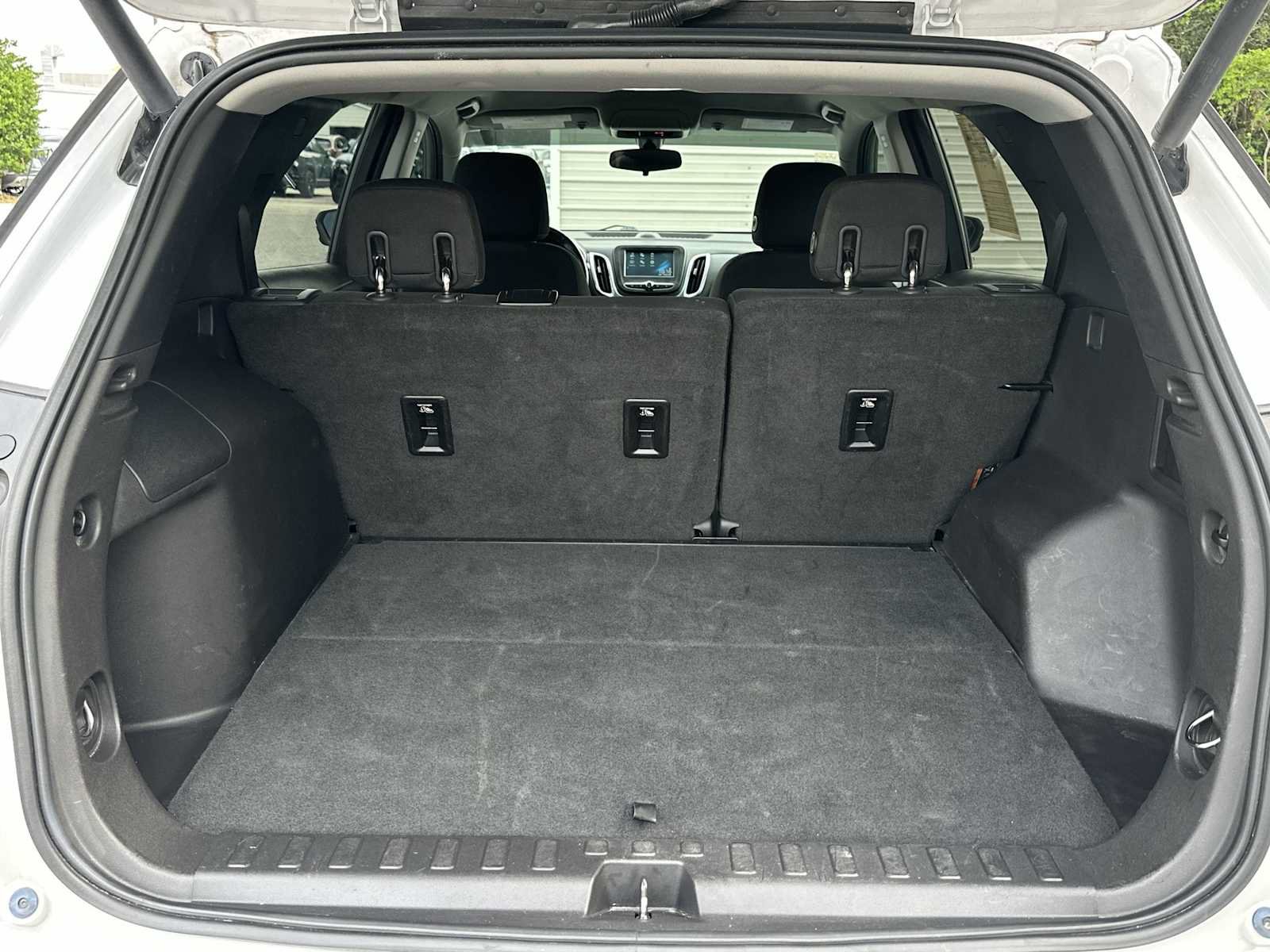 Certified 2018 Chevrolet Equinox LT FWD image 25