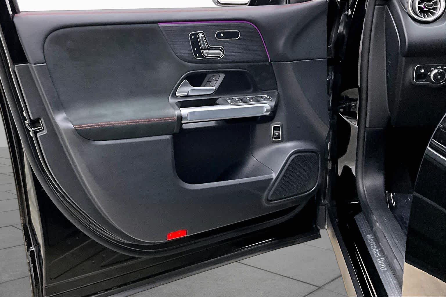 Certified 2023 Mercedes-Benz GLB 250 image 24