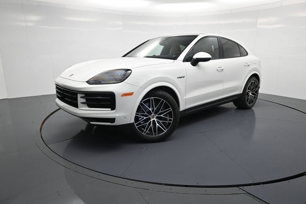 Certified 2026 Porsche Cayenne E-Hybrid Coupe AWD/4WD image 1