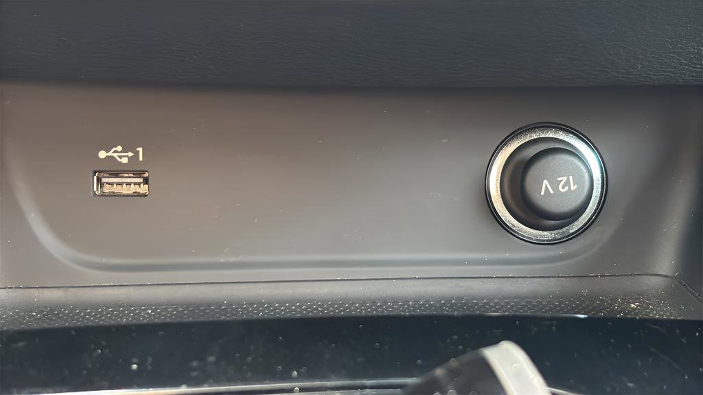 Used 2023 Audi A4 2.0T Premium w/ Convenience Package image 32