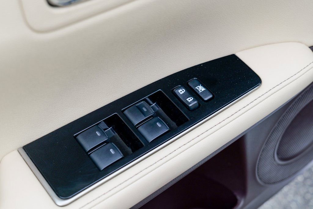 Used 2018 Lexus ES 350 w/ Premier Package image 19