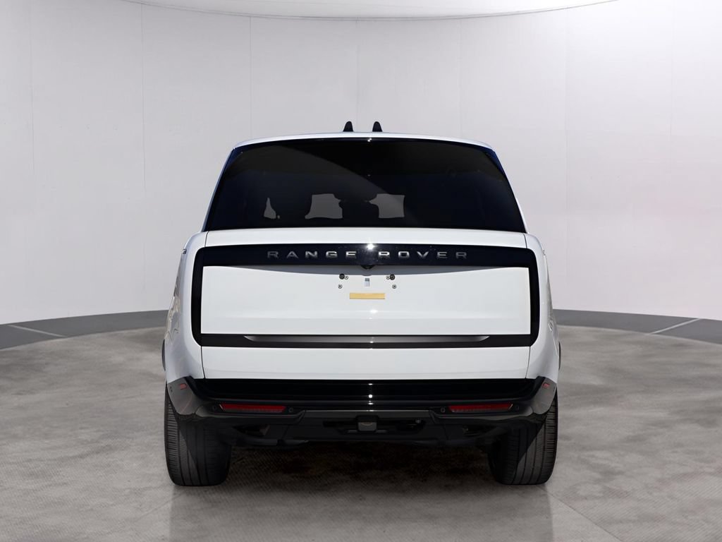 Certified 2025 Land Rover Range Rover Long Wheelbase SE AWD/4WD image 6