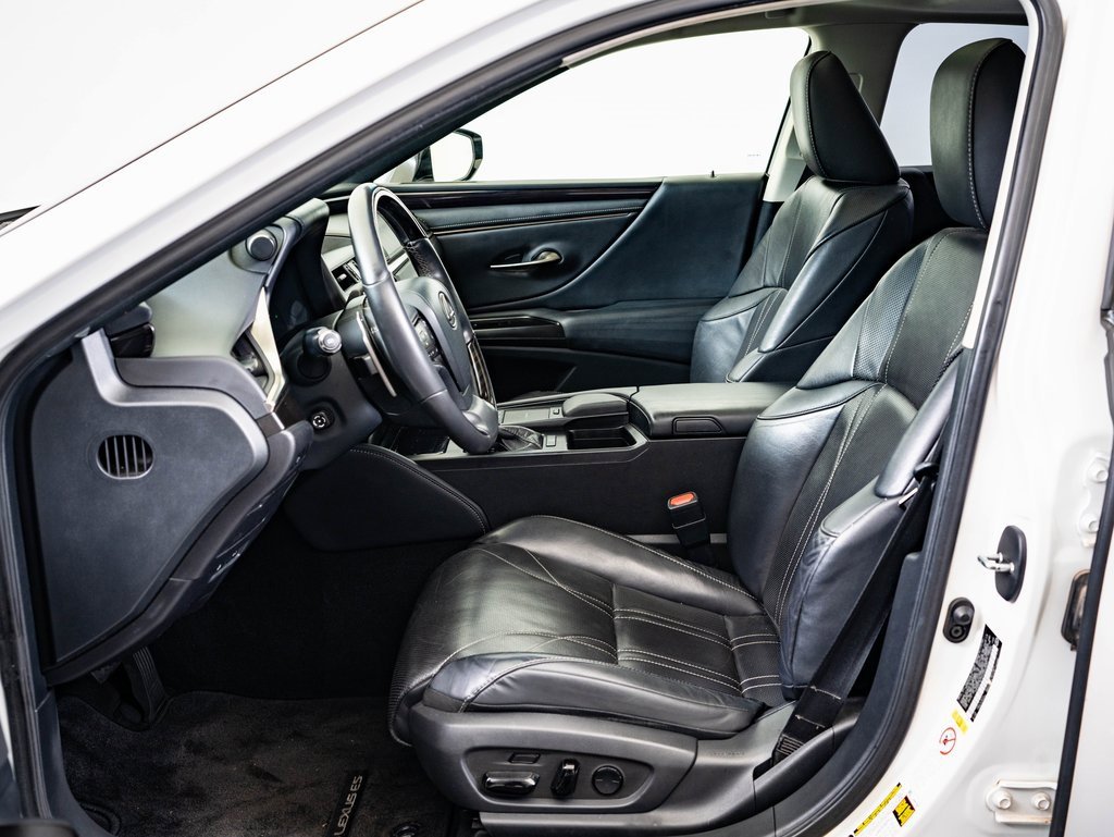Certified 2019 Lexus ES 350 w/ Accessory Package 2 image 19