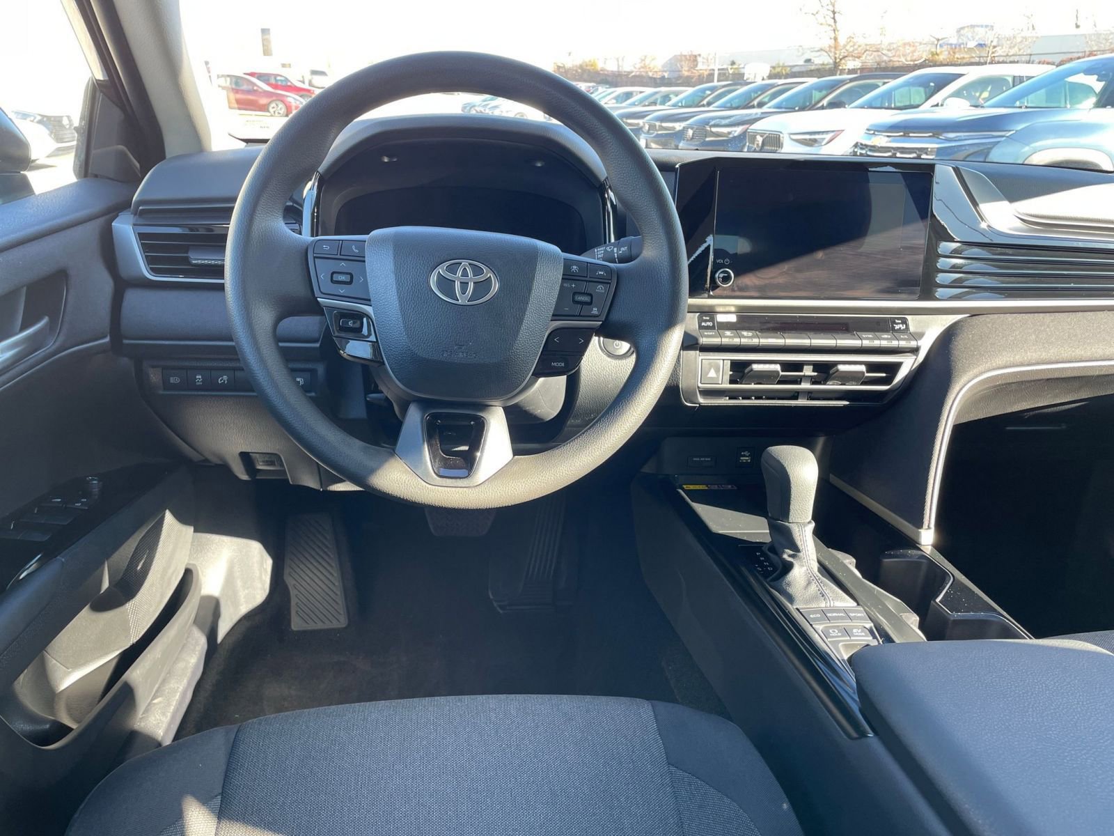 Used 2025 Toyota Camry LE image 33