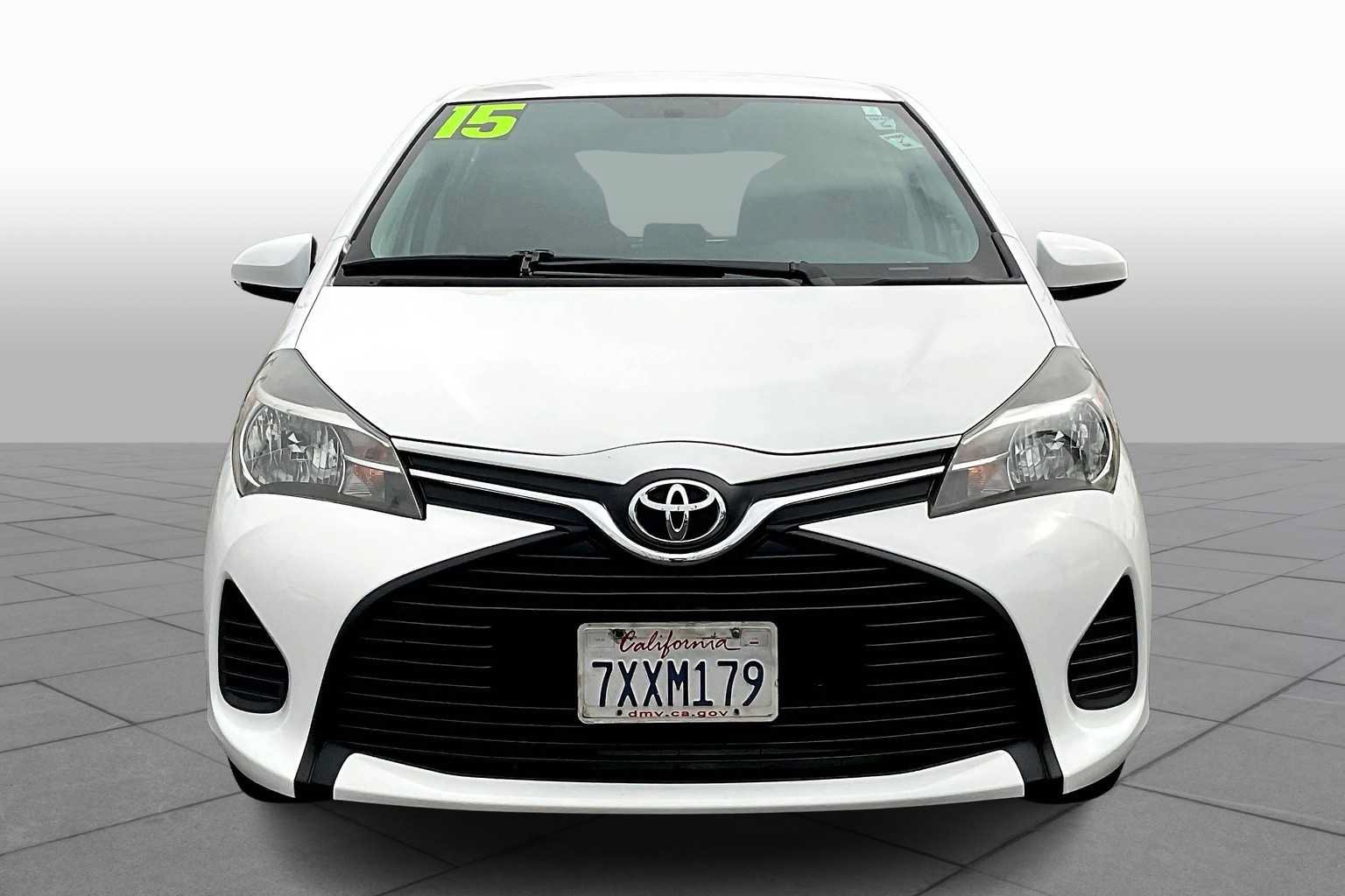 Used 2015 Toyota Yaris L FWD image 3