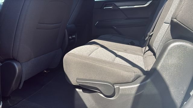 Used 2025 GMC Acadia Elevation FWD image 25