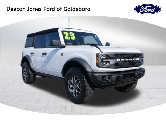 Used 2023 Ford Bronco Badlands image 10