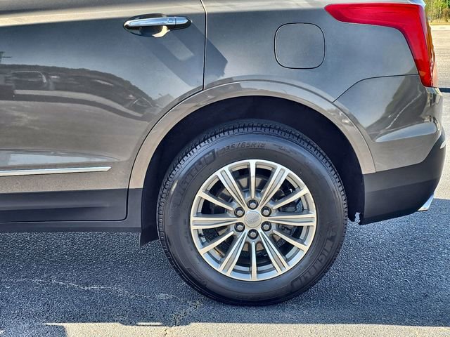 Used 2017 Cadillac XT5 Luxury w/ Driver Awareness Package image 12