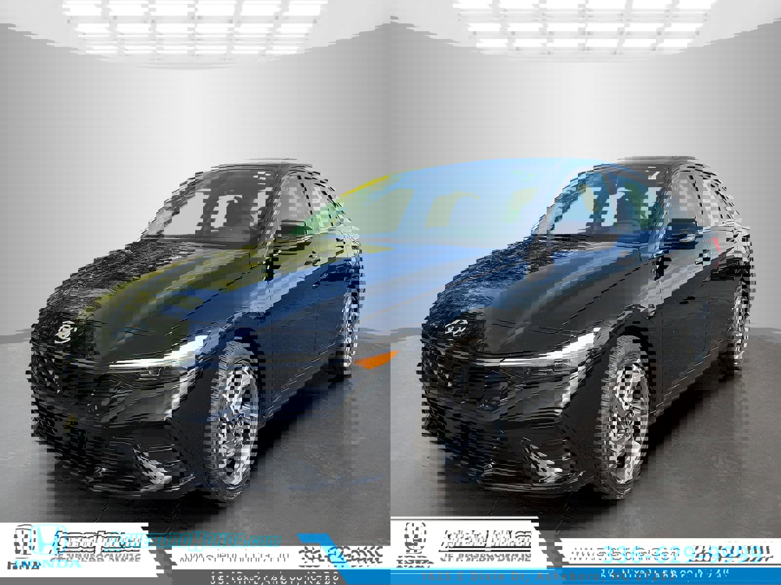 Used 2025 Hyundai Elantra Limited image 1