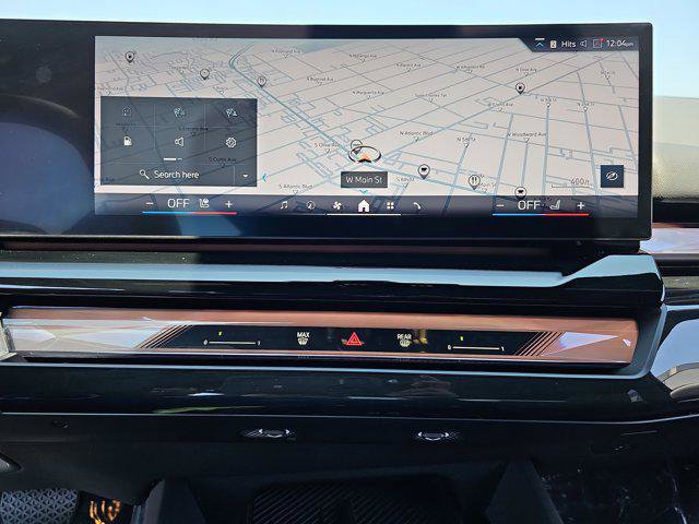 Used 2024 BMW 540i xDrive w/ Convenience Package image 22