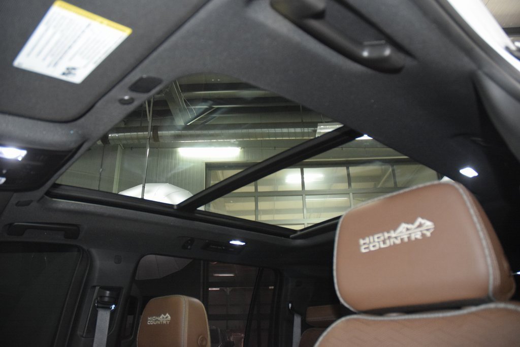 Used 2024 Chevrolet Suburban High Country image 50