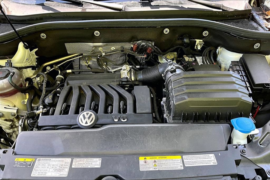 Used 2021 Volkswagen Atlas SEL Premium image 22