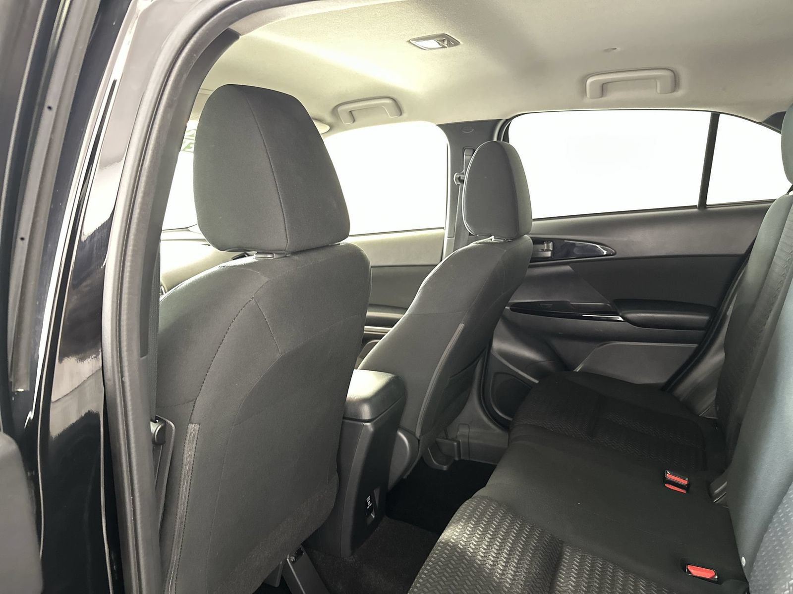 Used 2022 Mitsubishi Eclipse Cross LE AWD/4WD image 24