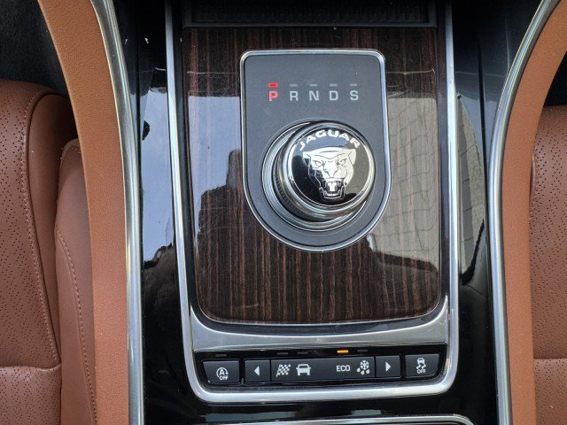 Used 2018 Jaguar XE Portfolio AWD/4WD image 27