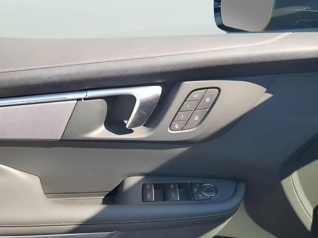 New 2026 Buick Enclave Sport Touring w/ Power Package FWD image 28
