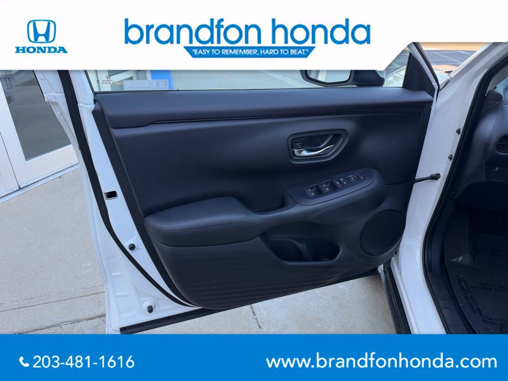 Used 2024 Honda HR-V LX image 11