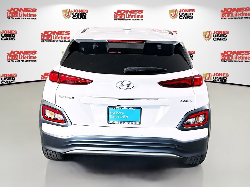 Certified 2021 Hyundai Kona Limited w/ Cargo Package image 16