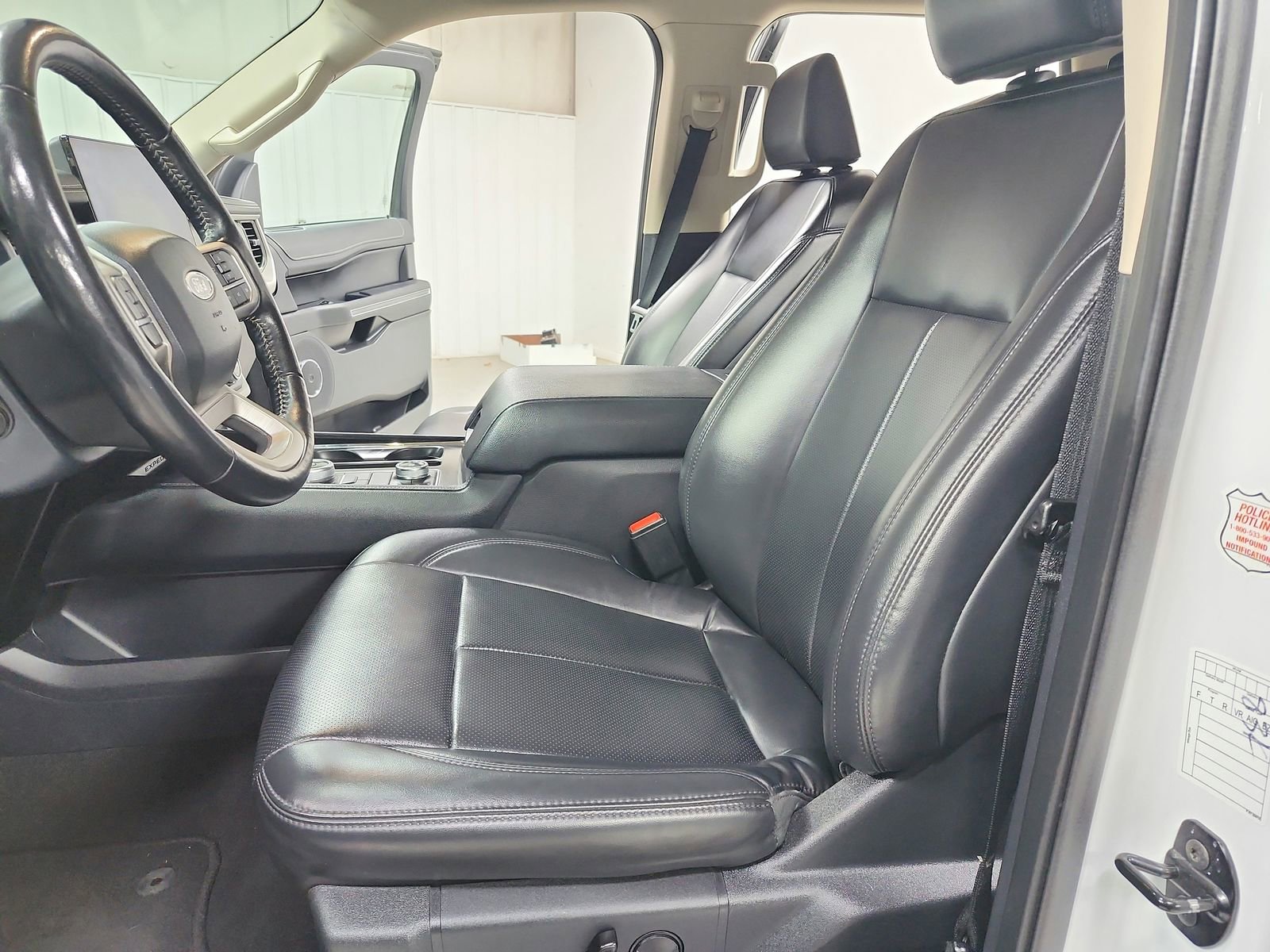 Used 2024 Ford Expedition XLT image 19