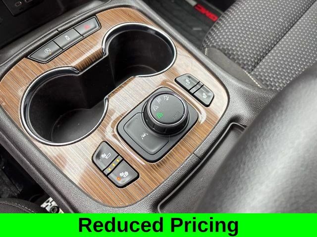 Used 2023 GMC Acadia SLE w/ Infotainment Package AWD/4WD image 26