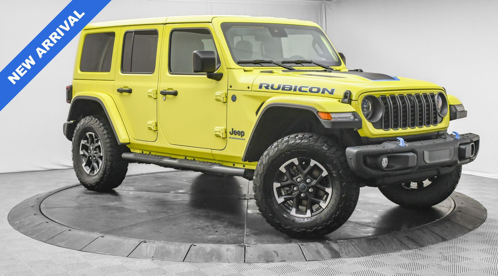 Used 2024 Jeep Wrangler Unlimited Rubicon 4xe image 1