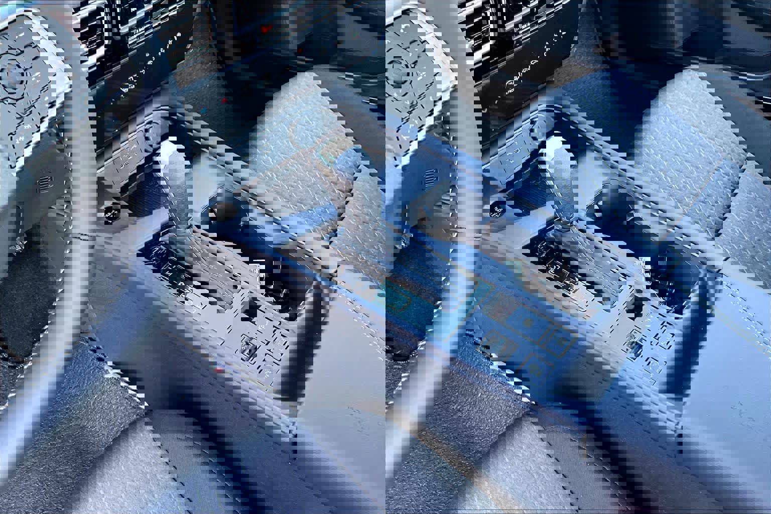 New 2026 Nissan Sentra SV image 7