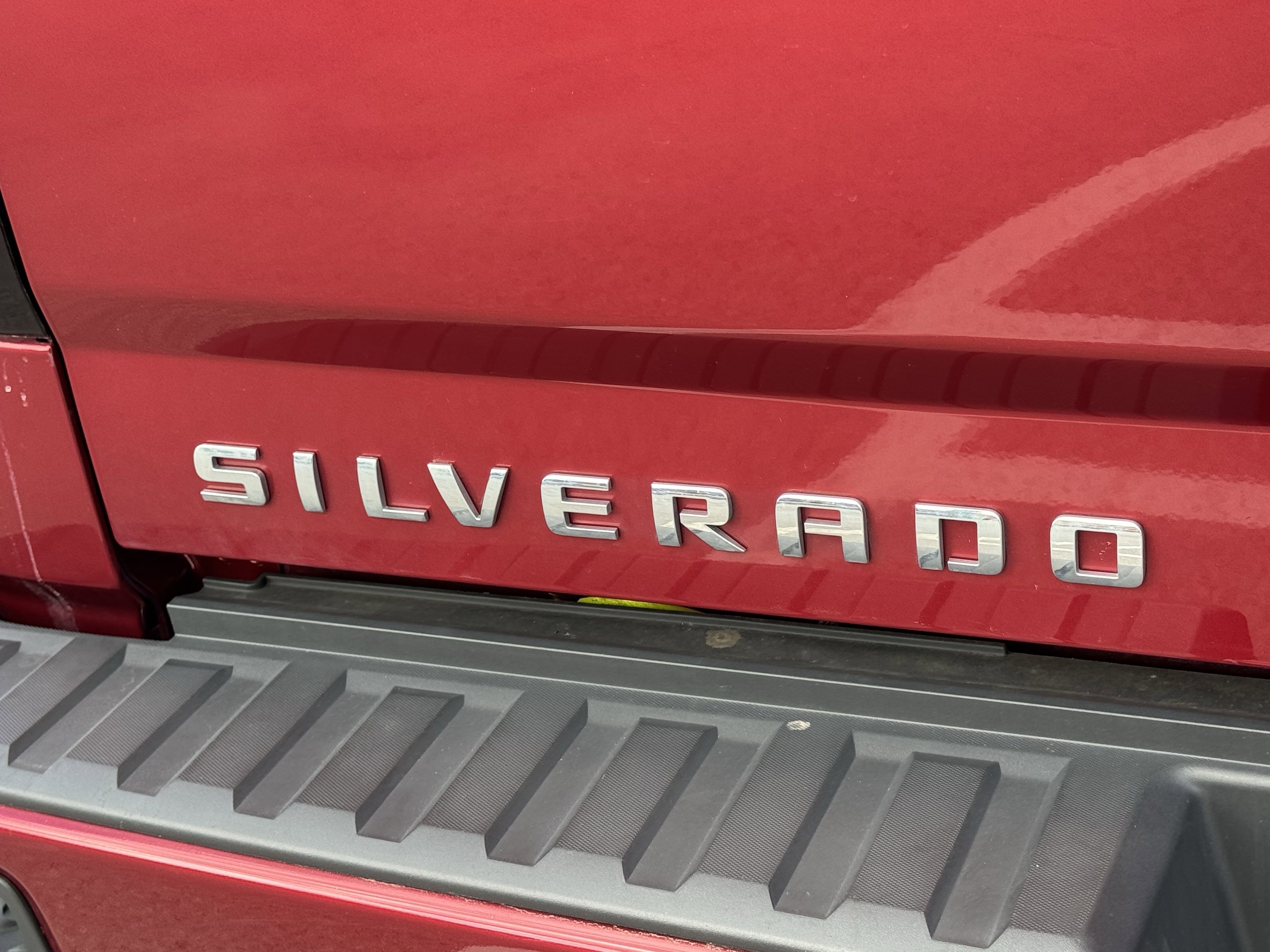 Used 2018 Chevrolet Silverado 1500 LT w/ All Star Edition image 39
