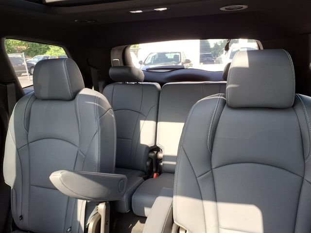 Used 2024 Buick Enclave Essence w/ Experience Buick Package FWD image 20