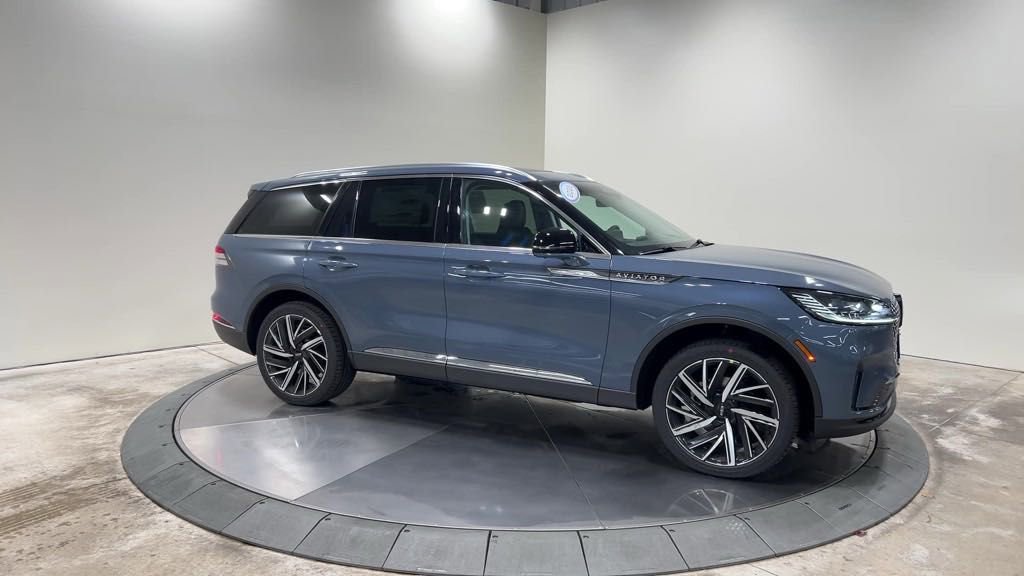 New 2025 Lincoln Aviator Reserve w/ Equipment Group 201A image 6