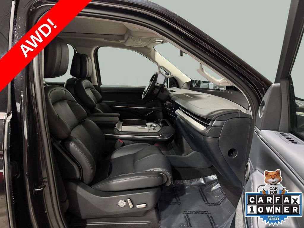 Certified 2025 Lincoln Navigator Reserve AWD/4WD image 26