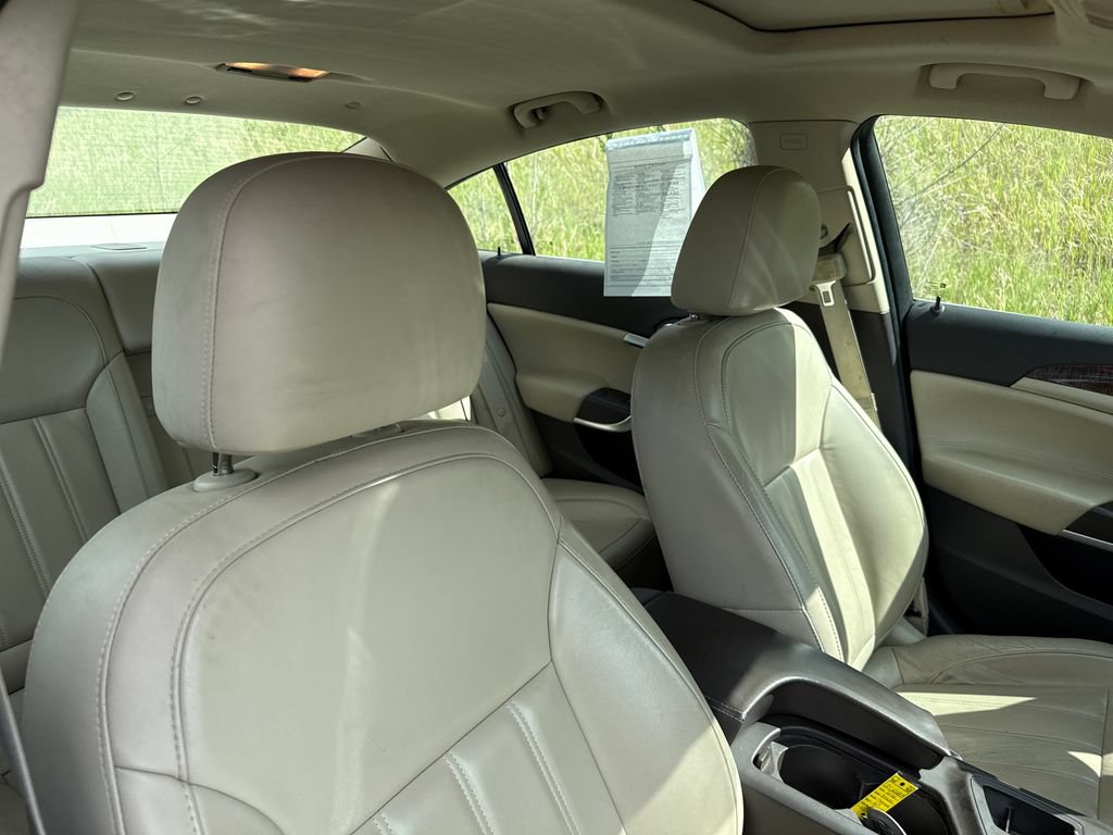 Used 2013 Buick Regal Premium FWD image 31