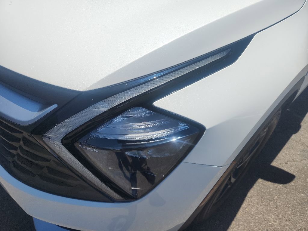 Certified 2023 Kia Sportage LX FWD image 6