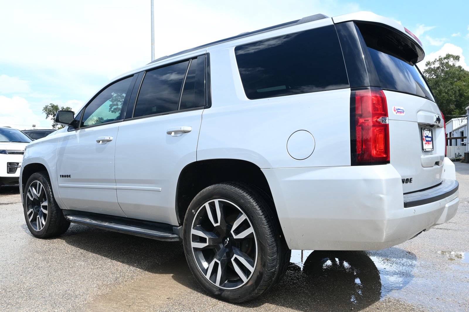 Used 2018 Chevrolet Tahoe Premier AWD/4WD image 4