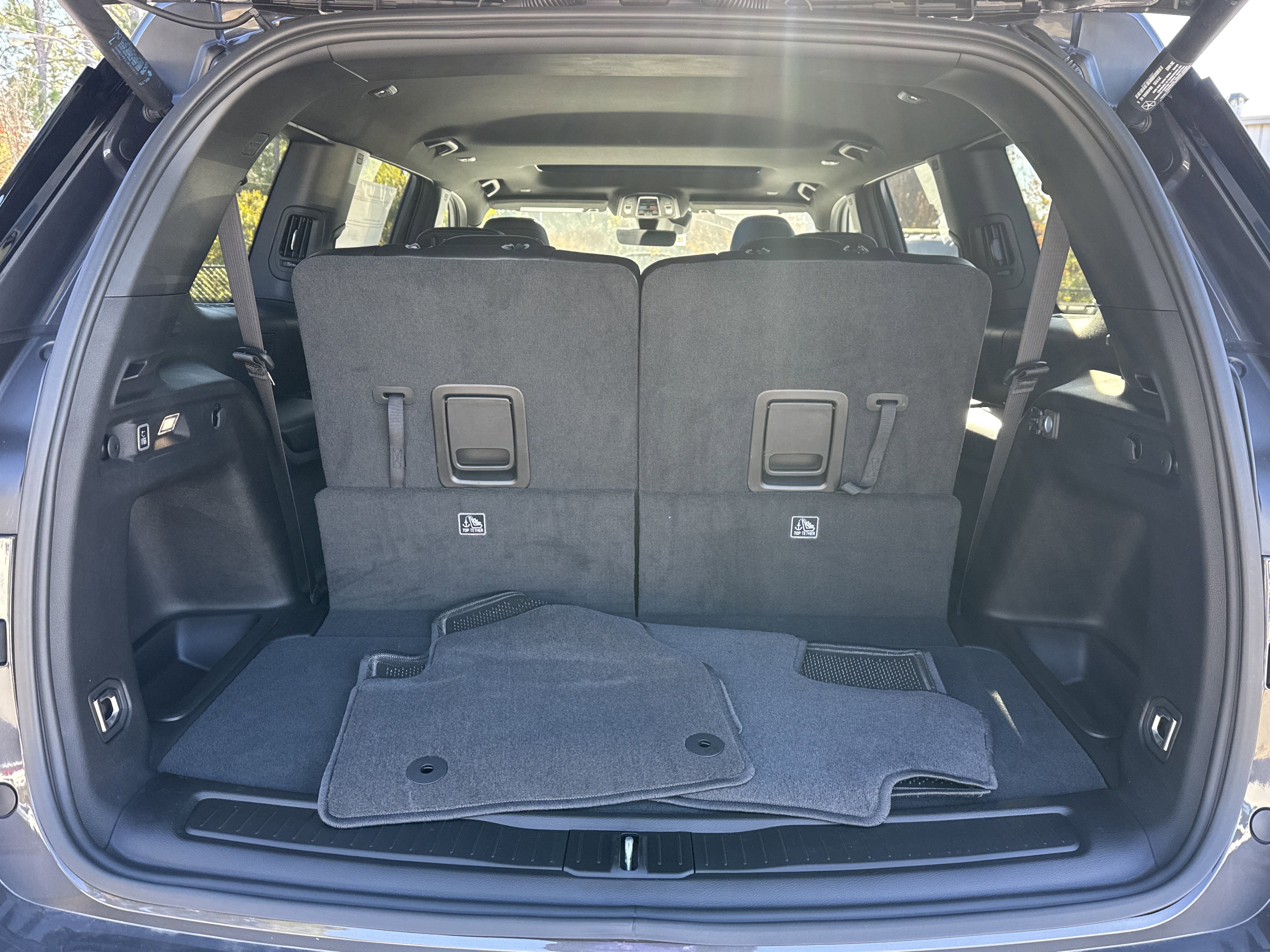 New 2025 Jeep Grand Cherokee L Altitude image 24