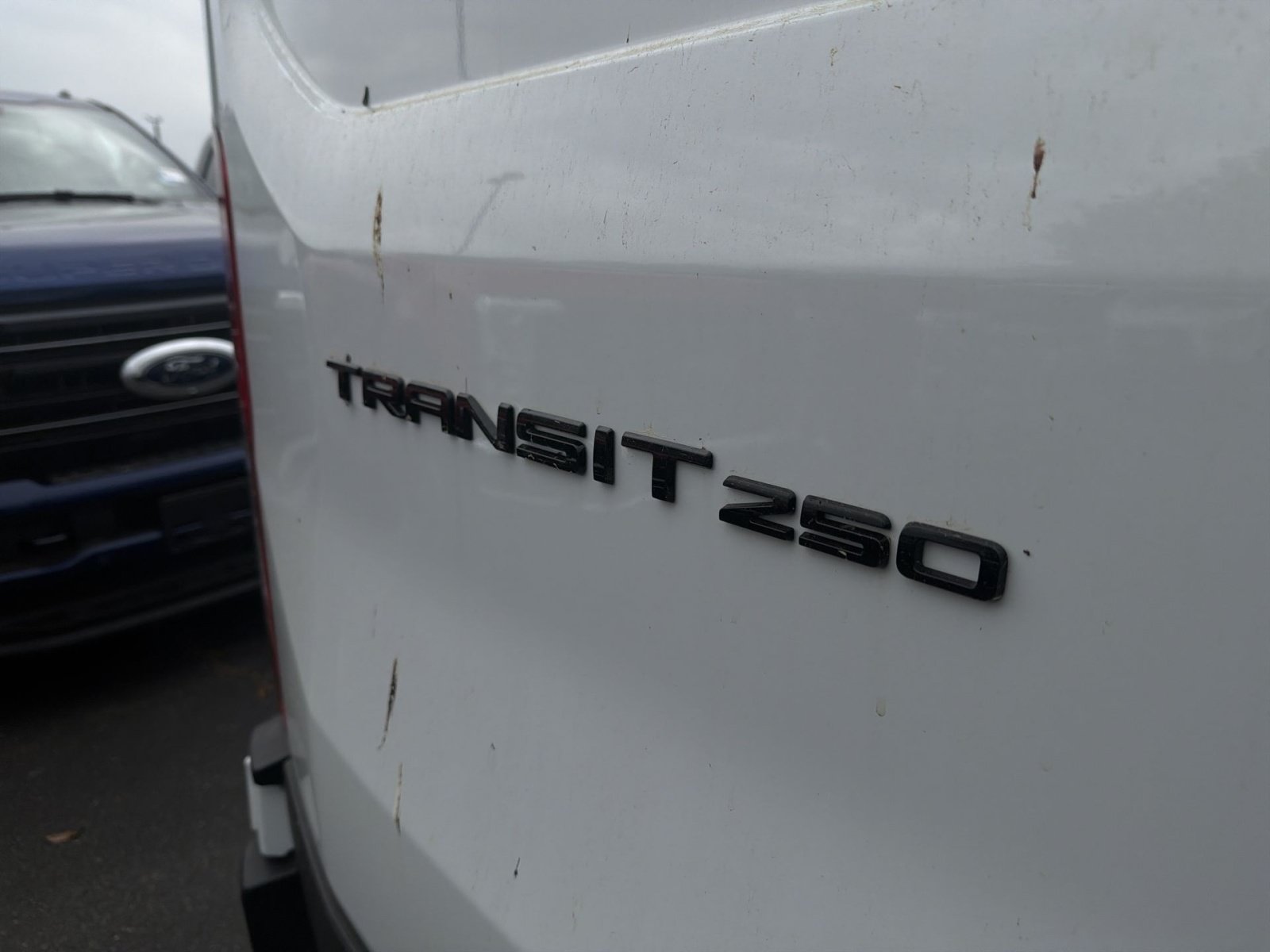 New 2026 Ford Transit 250 148 Medium Roof w/ Load Area Protection Package RWD image 21