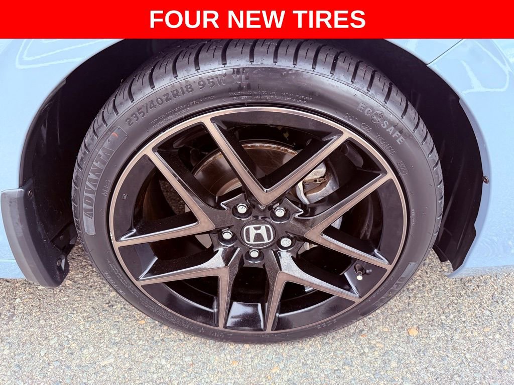 Used 2023 Honda Civic Sport Touring image 4