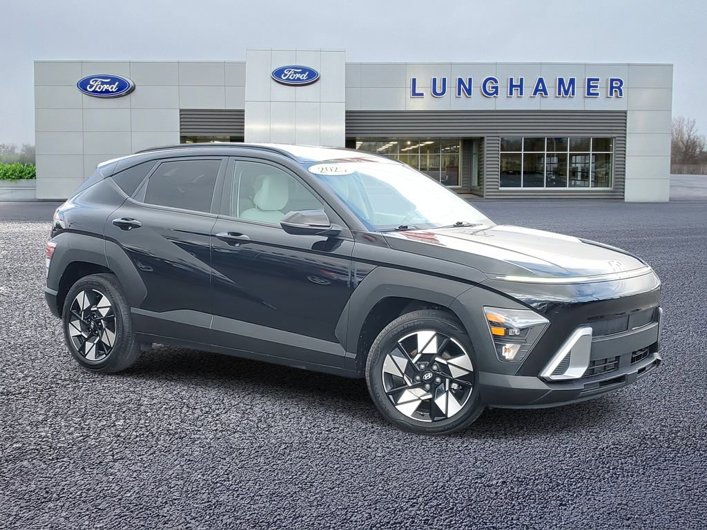 Used 2025 Hyundai Kona SEL image 1