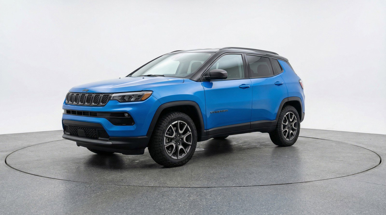 Used 2025 Jeep Compass Trailhawk image 3