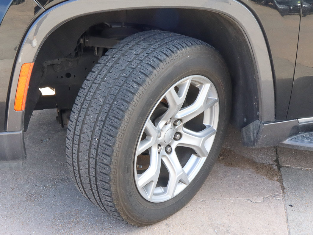 Used 2022 Jeep Wagoneer Series II AWD/4WD image 18