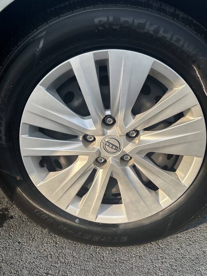 Used 2024 Nissan Sentra S FWD image 23