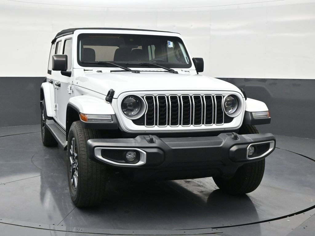 Used 2024 Jeep Wrangler Sahara image 7