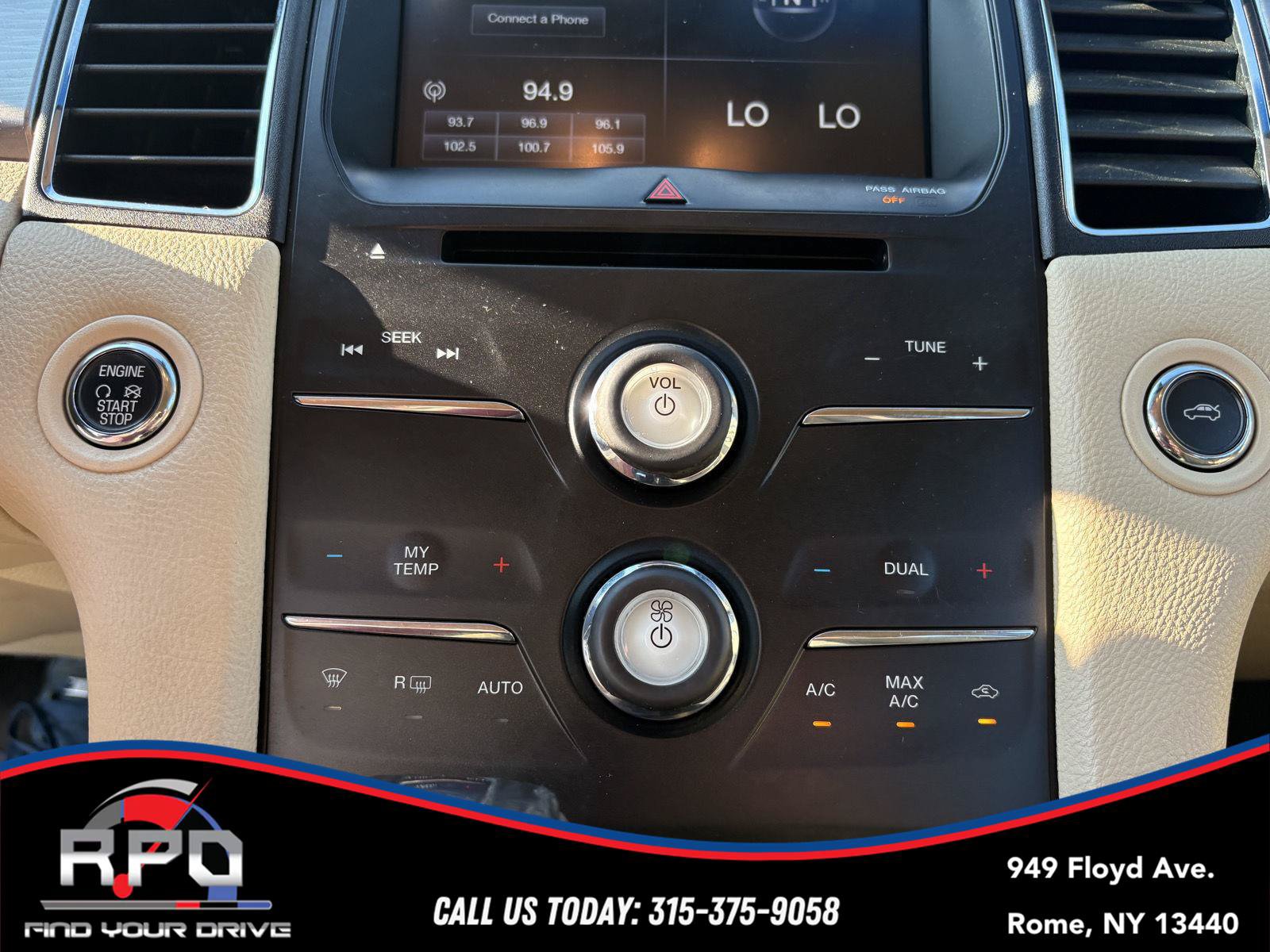 Used 2015 Ford Taurus SEL w/ Equipment Group 201A AWD/4WD image 23