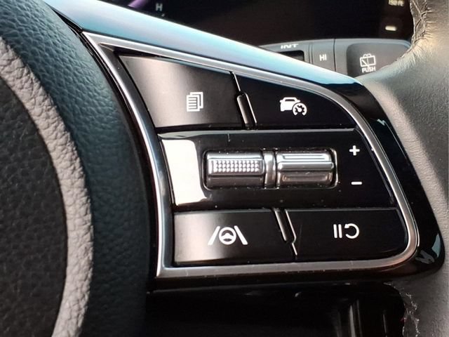 Used 2025 Kia Seltos S AWD/4WD image 26