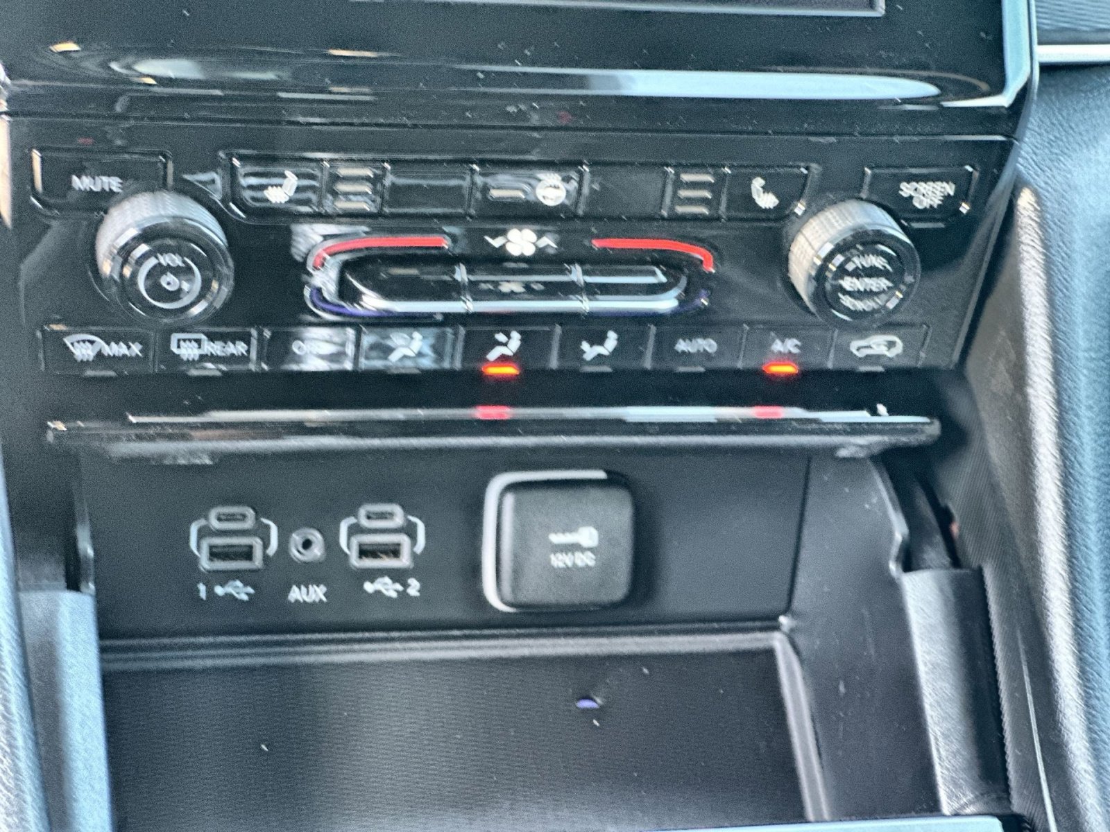 New 2025 Jeep Grand Cherokee Laredo w/ Luxury Tech Group I image 20