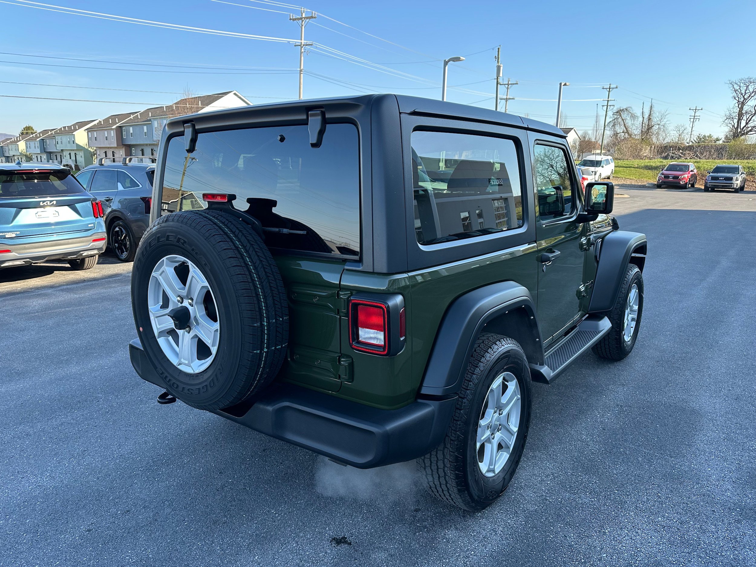 Used 2021 Jeep Wrangler Sport image 5