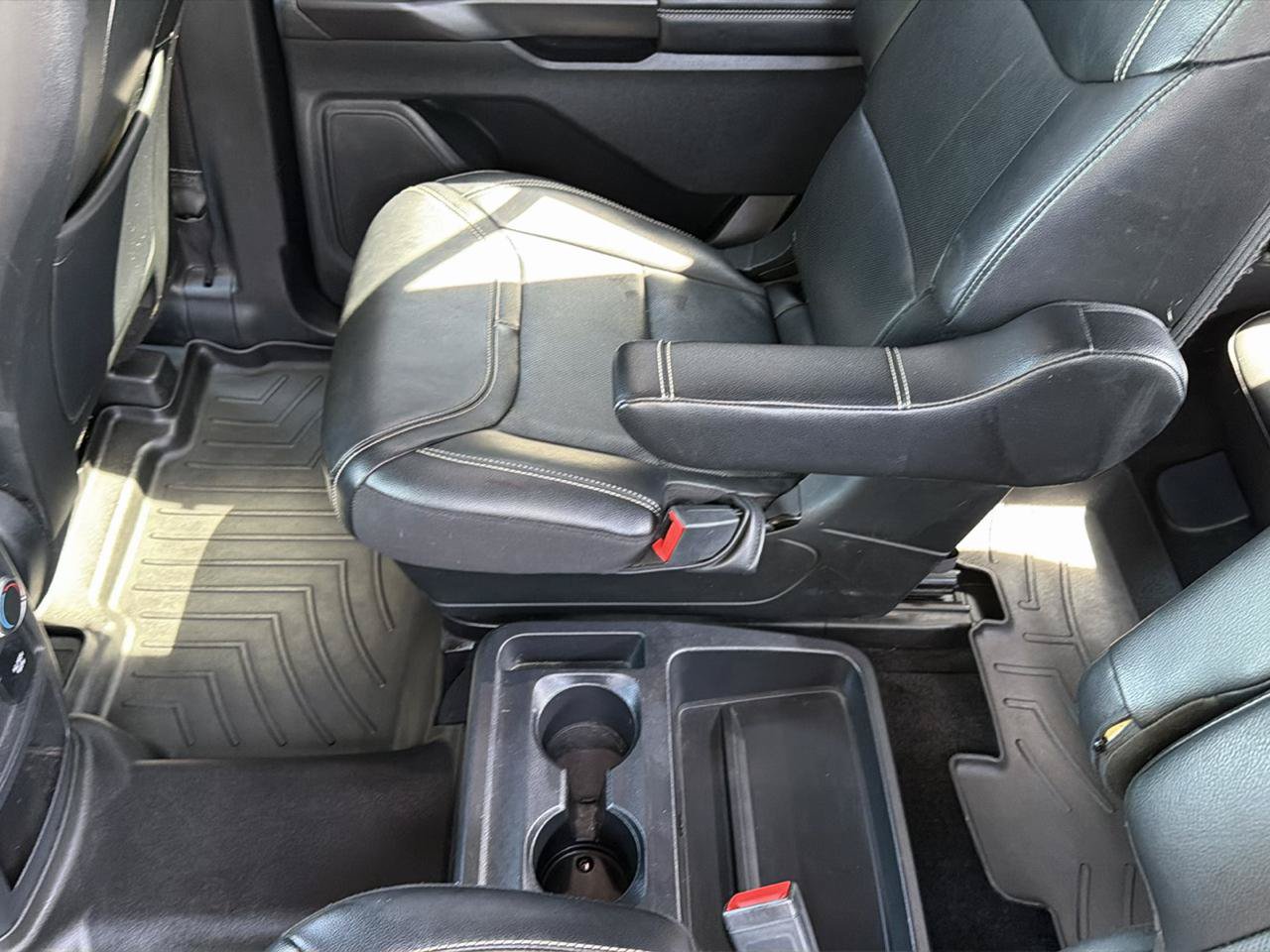 Used 2020 Ford Explorer ST w/ Premium Technology Package AWD/4WD image 22